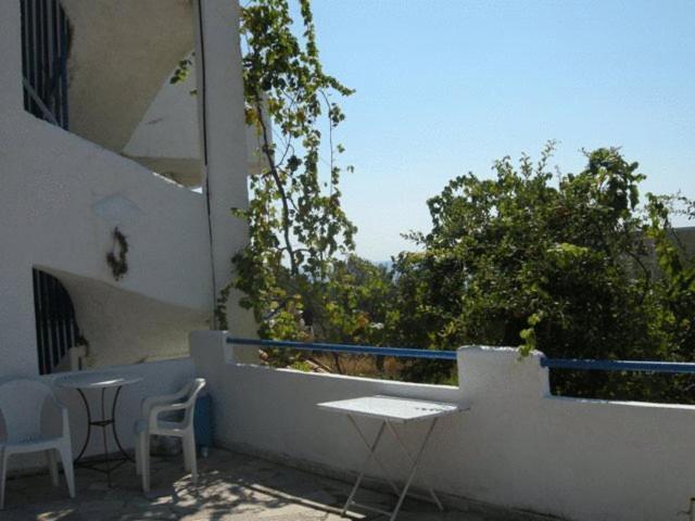 Efrosyni Apartments Agia Marina  Eksteriør billede